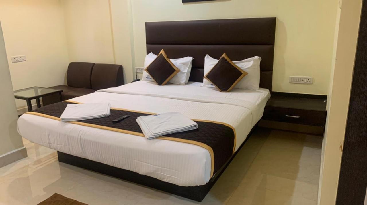 Ample Yard Hotell Chennai Eksteriør bilde